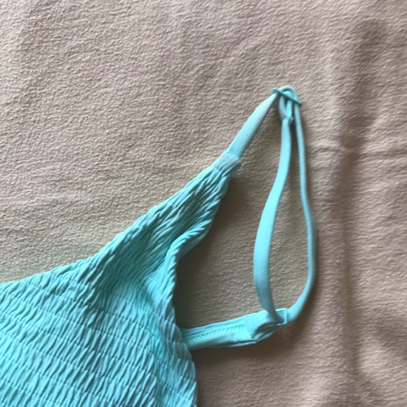 Aerie one piece - Picture 4 of 4